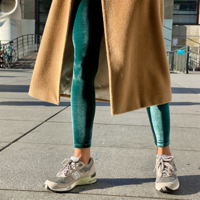 Legging velours lisse Vert Malachite - Coupe Classique Legging femme velours Vert Malachite, casual style Pattes de Velours