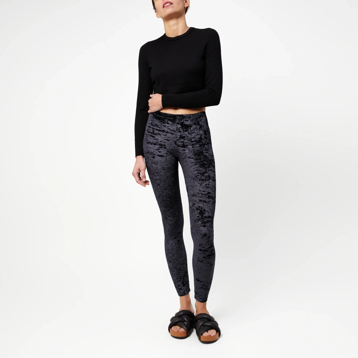 Legging Velours Frappé Noir Signature Femme – Legging Élégant Coupe Classique Taille Haute