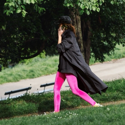 Legging velours lisse Rose Fuchsia, Coupe Classique Legging velours rose fuchsia coupe classique femme – allure active et chic en extérieur – Pattes de Velours Paris
