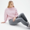 Legging velours lisse Gris Palombe, Coupe Classique Legging velours gris ultime femme – look casual avec pull rose pastel et baskets