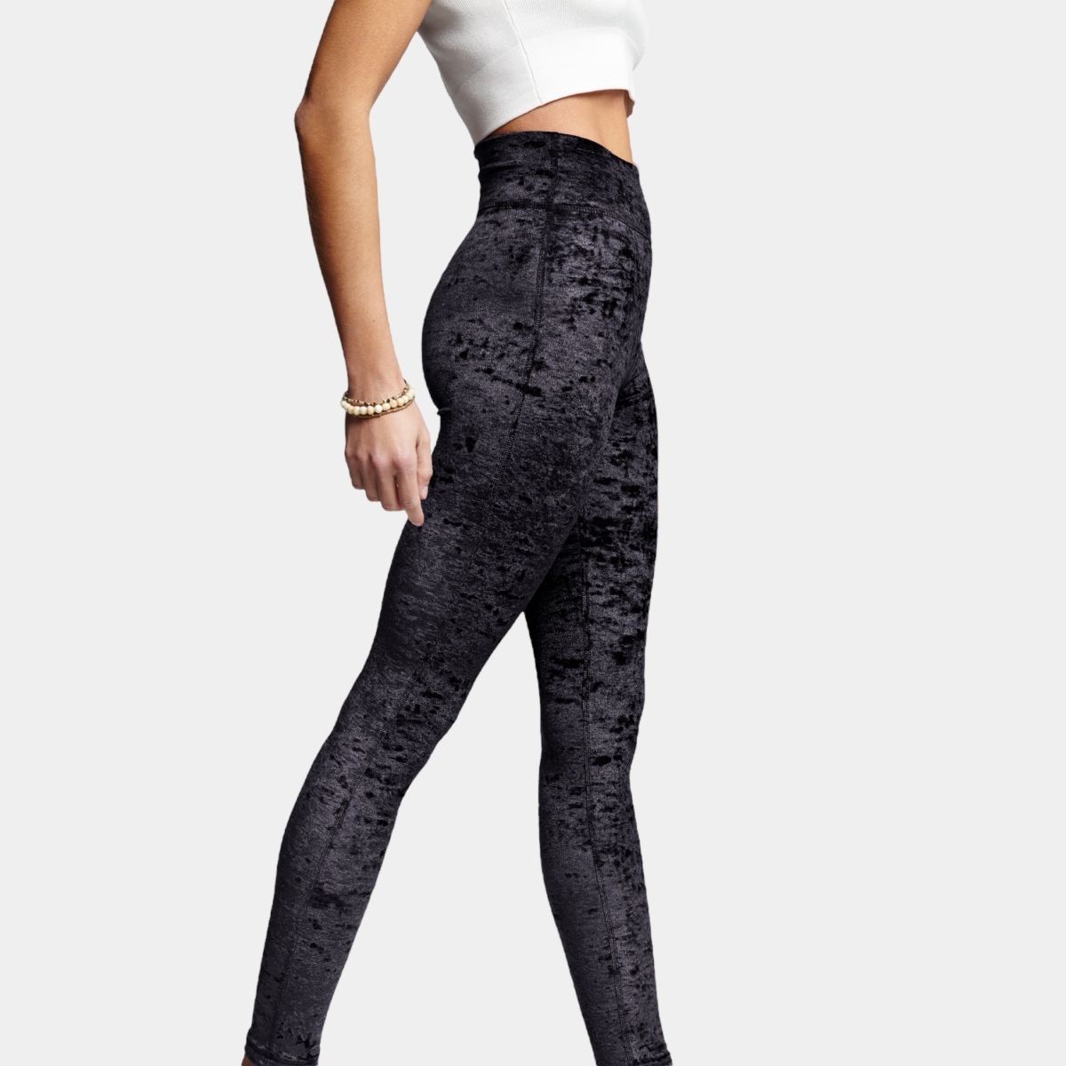 legging velours noir signature coupe sportive zoom matiere