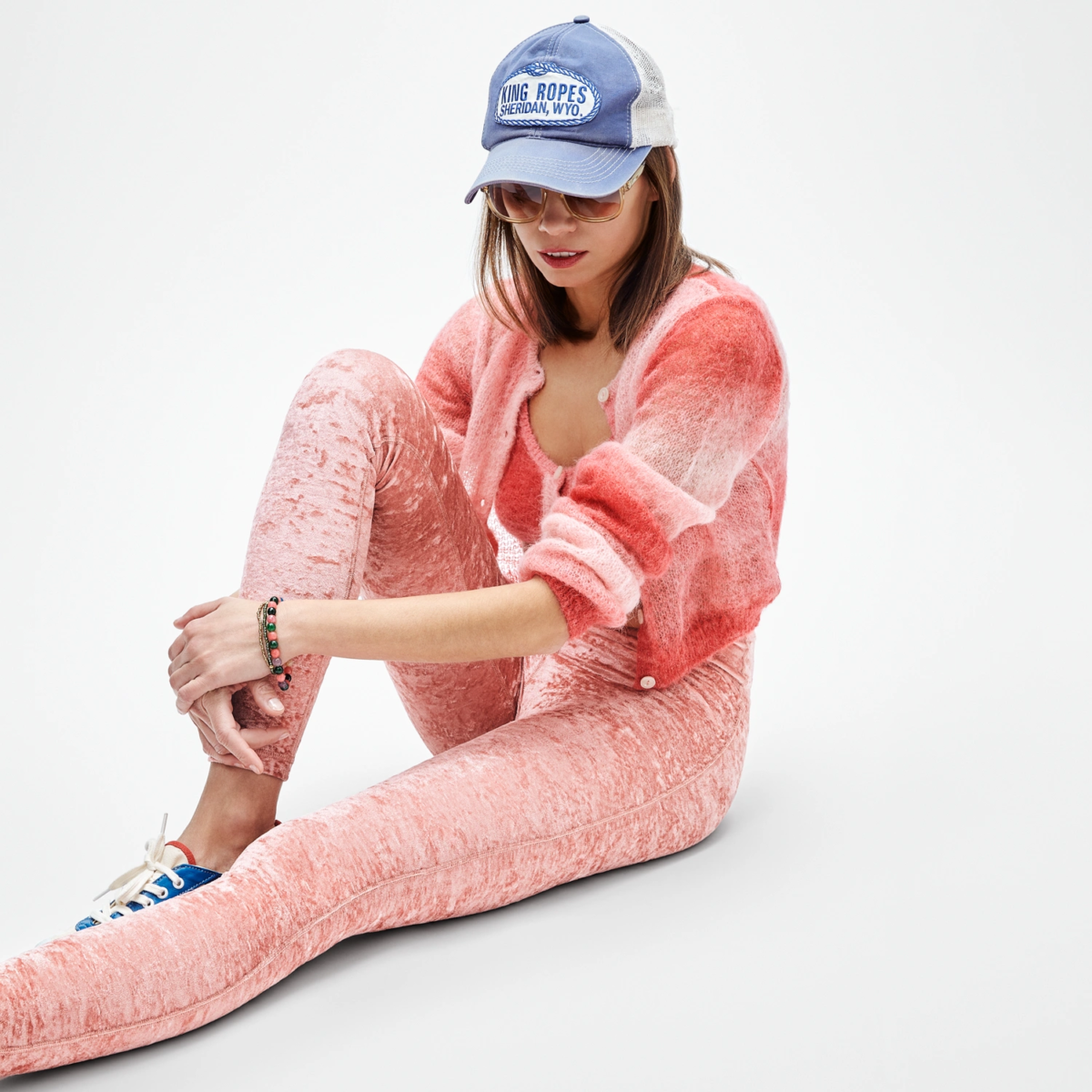 Legging velours rose corail coupe sportive lifestyle assise - look féminin décontracté chic mode haut de gamme