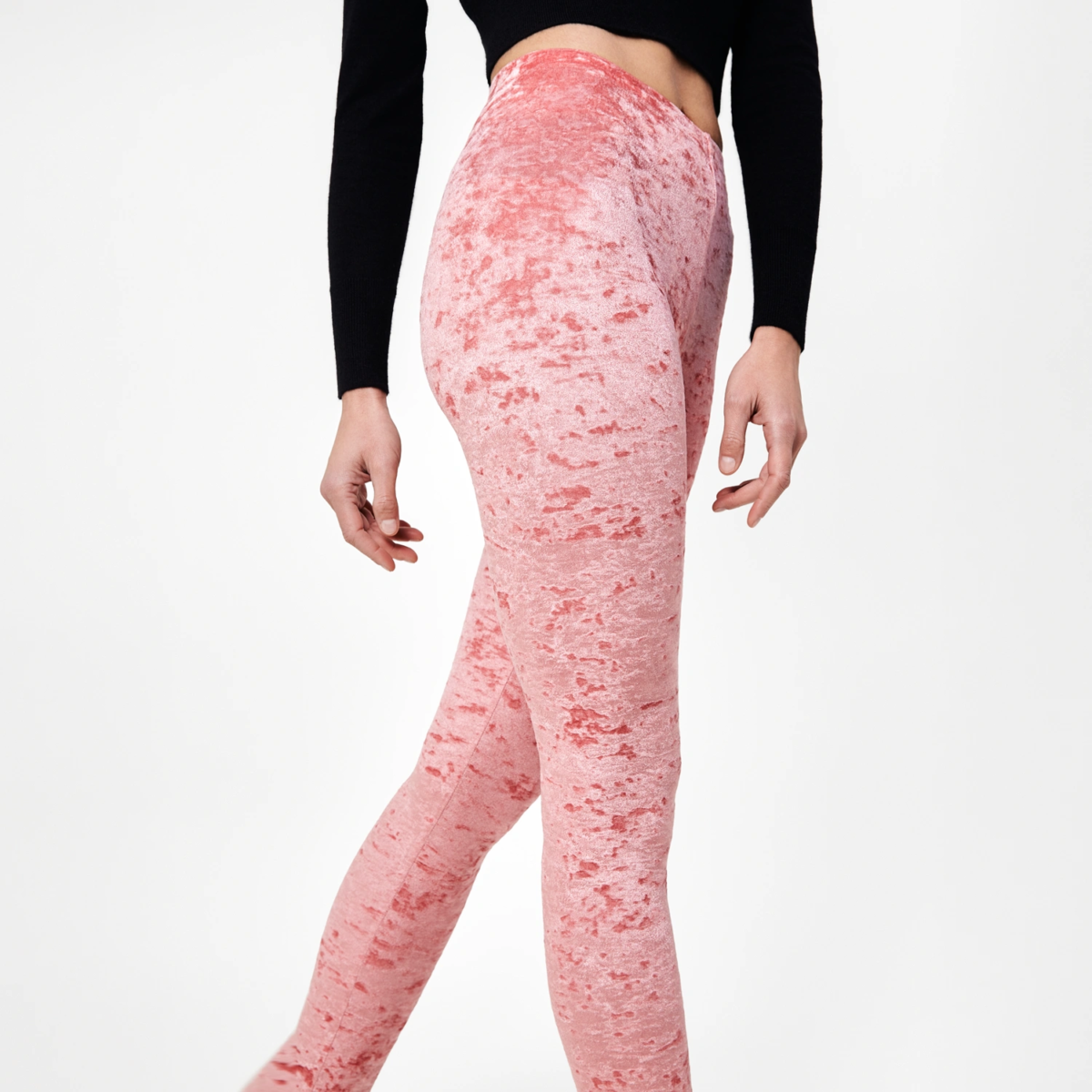Legging velours texturé rose corail coupe classique femme taille haute – vue profil gros plan matière