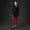 Legging Velours Frappé Rouge Couture - Coupe Classique Legging velours frappé rouge pour femme, silhouette élégante